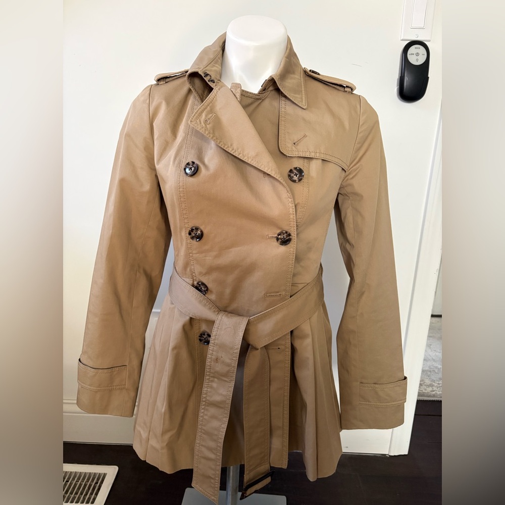 Banana Republic Beige Double-Breasted Trench Coat